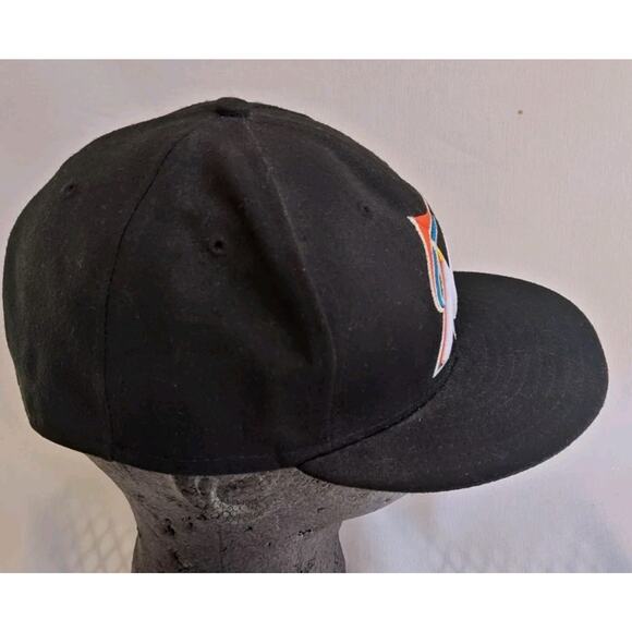 Miami Marlins MLB New Era 59Fifty Fitted Baseball Hat Size 8 On Field For player - Picture 3 of 12